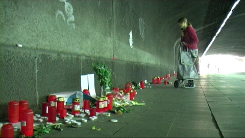 loveparade_tunnel_kerzen