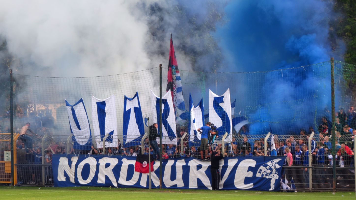 Chemie Leipzig BSG 02.09.2017 versus Schalke Benefiz (61) mail Schalke Ultras