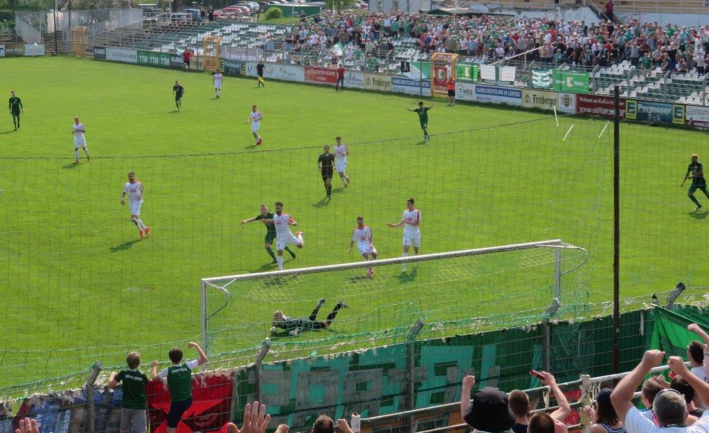 HL IMG 1387 Chemie Leipzig vs Berliner AK 2. Halbzeit 2 zu 0 drin edit