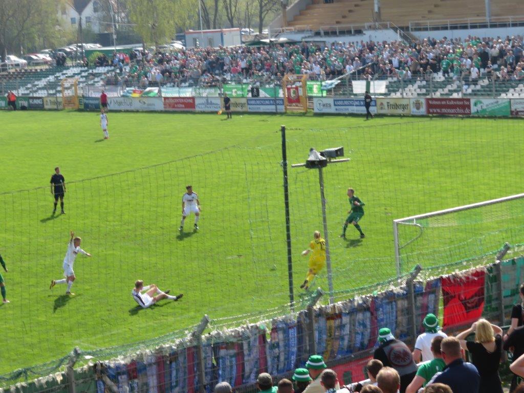 IMG 1217 Chemie vs BFC Dynamo 2. Halbzeit Torraumszene mit Bury nach Ecke Chemie